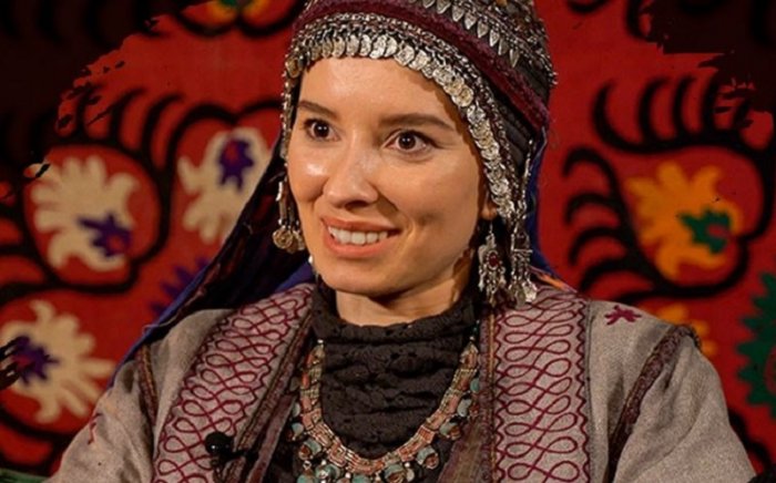 Роль Айше Хатун в сериале «Основание Осман» стала поворотным моментом в карьере Ачельи Озджан!