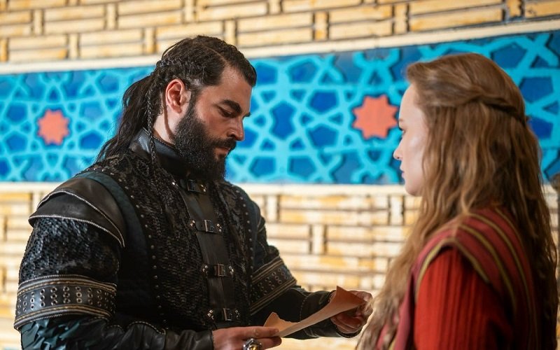 Серия 2 «Любовь и трон»: один взгляд, одна тайна, сотни последствий!